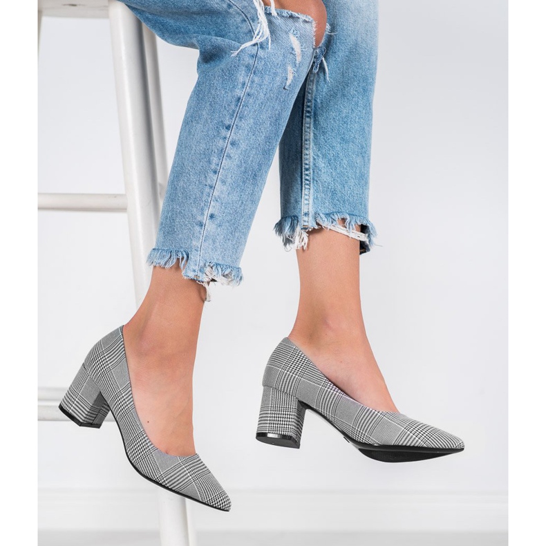 Seastar Zkontrolovaná čerpadla bílý černá 2 Seastar Zkontrolovaná čerpadla bílý černá 2