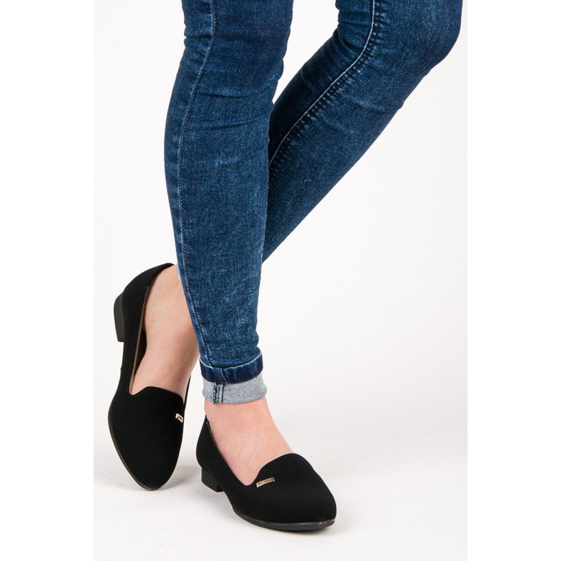 Jarní páni černý 2