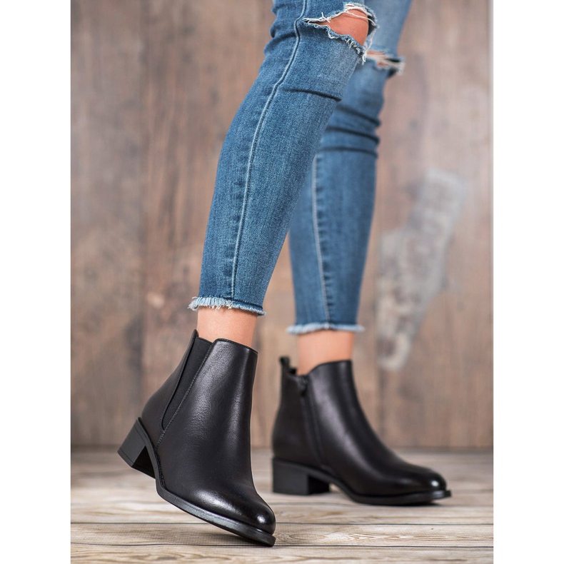 Ideal Shoes Klasické kozačky s gumičkou černý 1
