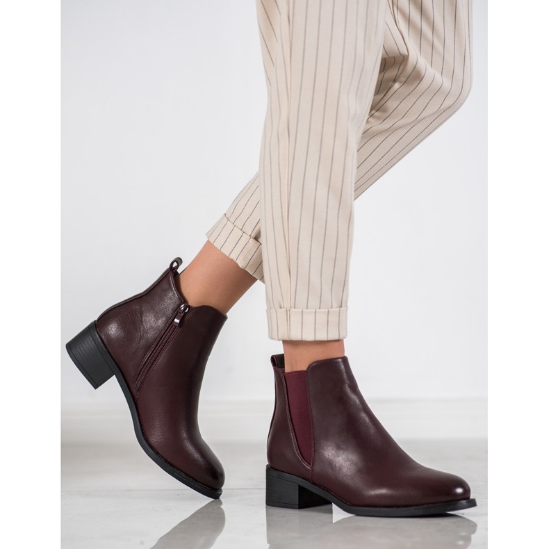 Ideal Shoes Klasické kozačky s gumičkou červený 1