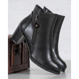 J. Star Teplé boty na sloupku černý 1