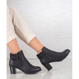 J. Star Elegantní dámské kozačky černá 1