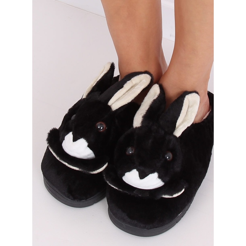 Černé bunny dámské pantofle MA17 Black černý 2