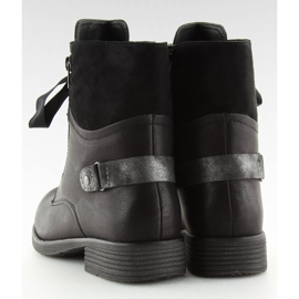 Černé boty se šněrováním černá 17103-2 Black II Quality 5