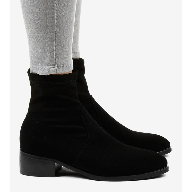 Černé ploché dámské zateplené boty CN877 černá 2 Černé ploché dámské zateplené boty CN877 černá 2