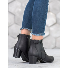 J. Star Klasické kozačky na vysokém podpatku černá 1