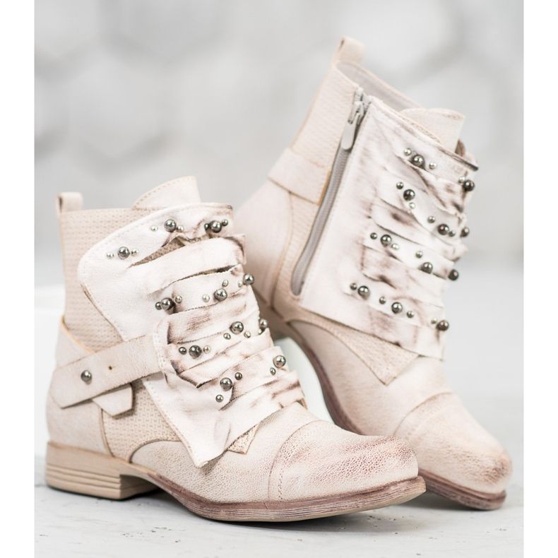 SDS Béžoví dělníci béžový 2