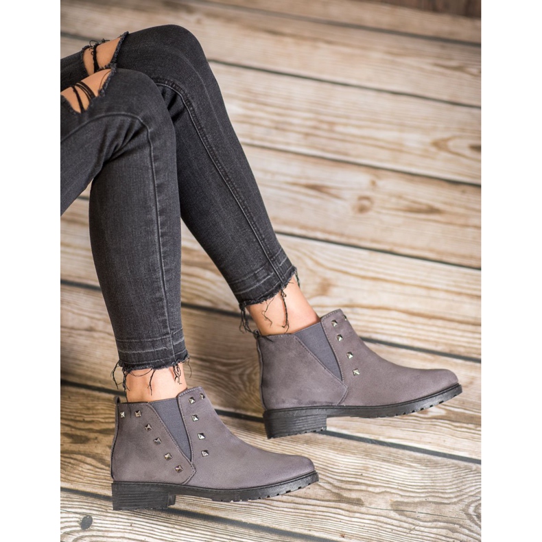 SHELOVET Boty s hřeby šedá 1 SHELOVET Boty s hřeby šedá 1