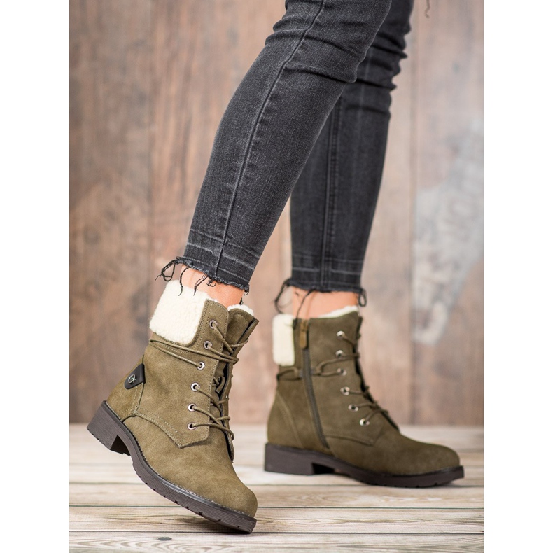 Kayla Lovci s ovčí kůží zelená 1