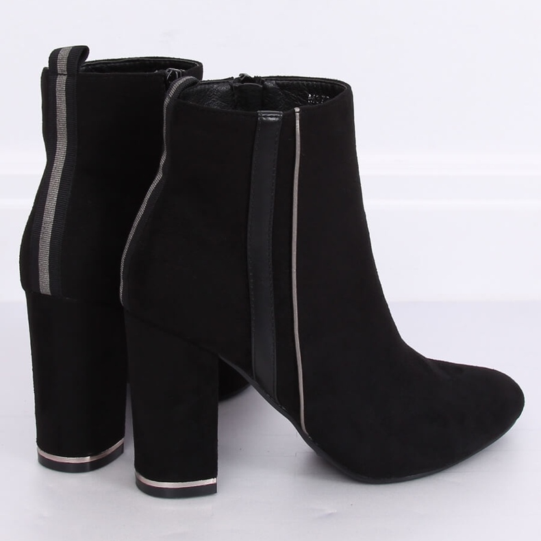 Černé kozačky na vysokém podpatku M378 Black černá 2