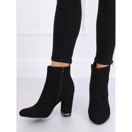 Černé kozačky na vysokém podpatku M378 Black černá 1