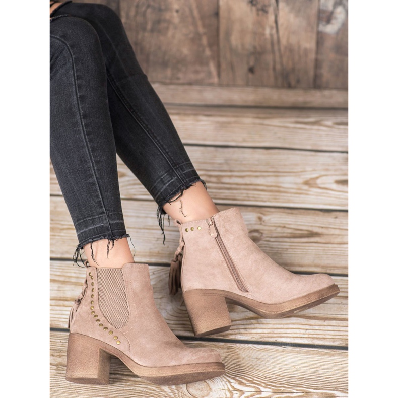 Small Swan Chelsea boty s třásněmi hnědý 1