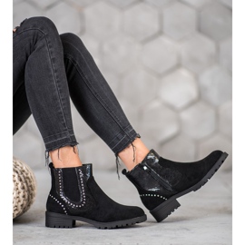 Small Swan Chelsea boty s potiskem hada černý 2