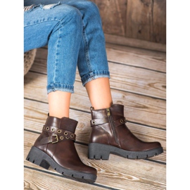 SHELOVET Hnědí dělníci hnědý 1