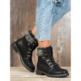 SHELOVET Svázané lovci s kožešinou černá 1 SHELOVET Svázané lovci s kožešinou černá 1