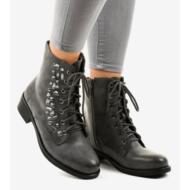 Šedé ploché kotníkové boty s kamínky 0-268 šedá 2 Šedé ploché kotníkové boty s kamínky 0-268 šedá 2