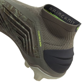 Kopačky Adidas Jr Predator 19+ Fg M EF8213 šedá šedá 1