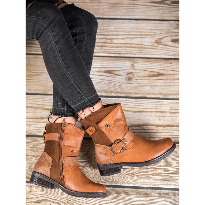 Super Me Boty s ozdobnou sponou hnědý 1 Super Me Boty s ozdobnou sponou hnědý 1