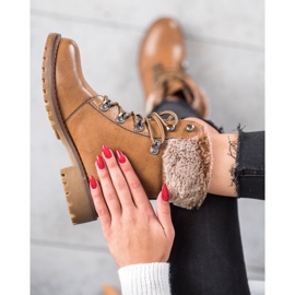 SHELOVET Svázané lovci s kožešinou hnědý 2