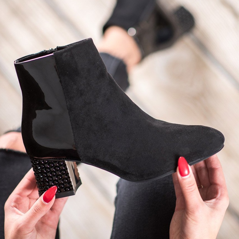 SHELOVET Módní kozačky na sloupek černá 1