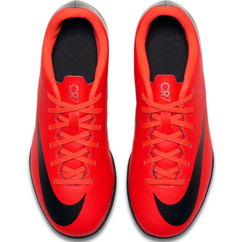 Kopačky Nike Mercurial Vapor X 12 Club Gs CR7 Tf Jr AJ3106 600 vícebarevný červené 2