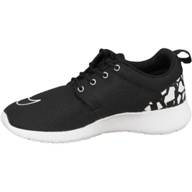 Boty Nike Roshe One Fb Gs W 810513-001 bílý černá 1