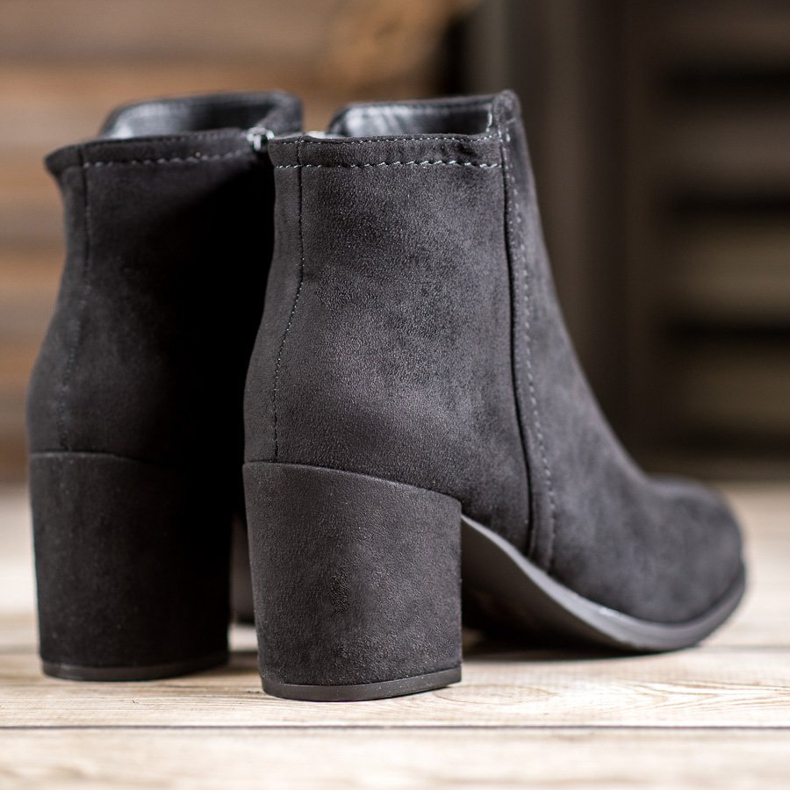 Clowse Klasické černé boty černá 1