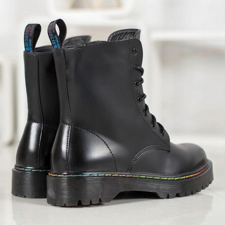 Bella Paris Přicházející dělníci černá 1