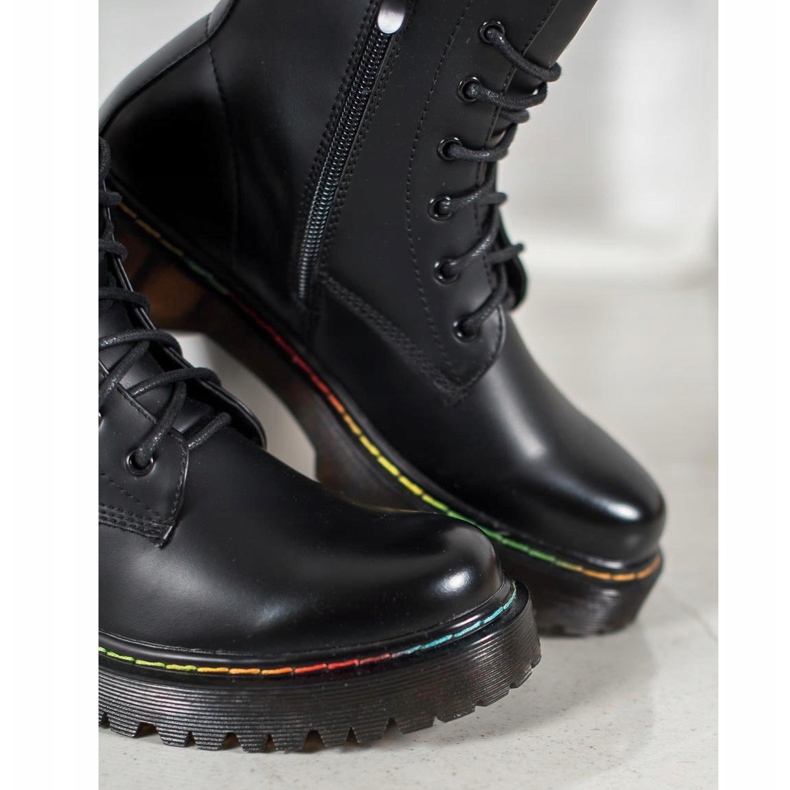 Bella Paris Přicházející dělníci černá 2