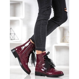 SHELOVET Lakovaní pracovníci z ekologické kůže červené 1