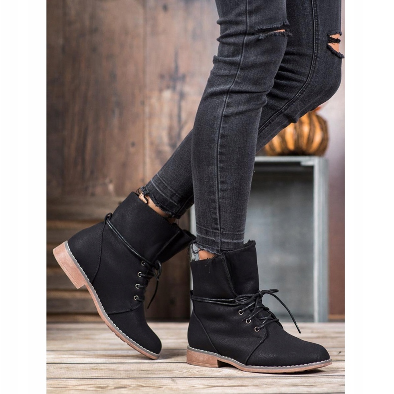 Queentina Stylové lapače černá 1