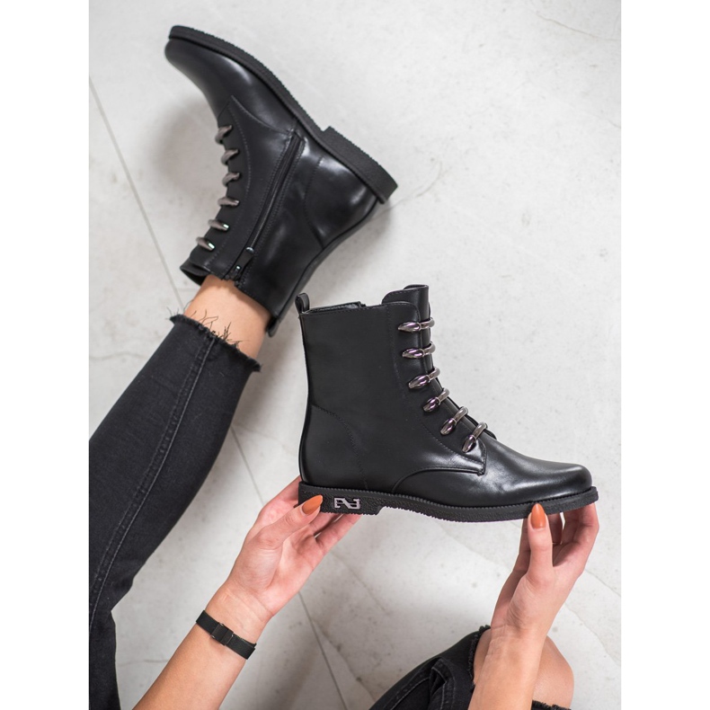 Elegantní pracovníci VINCEZA černá 1