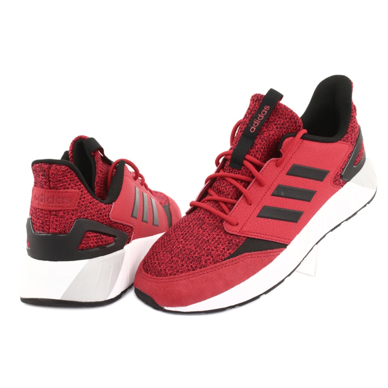 Boty Adidas Questarstrike M G25772 černý červený 4