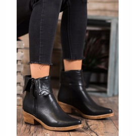 Kylie Kovbojské boty s vyhrnutým svrškem černá 2