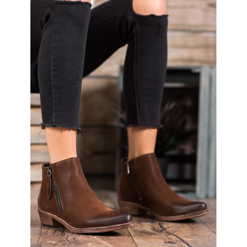 Kylie Kovbojky na jezdci hnědý 2