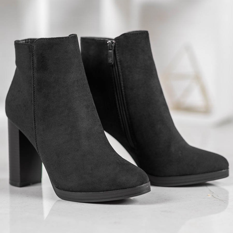 Ideal Shoes Klasické kozačky na vysokém podpatku černý 2