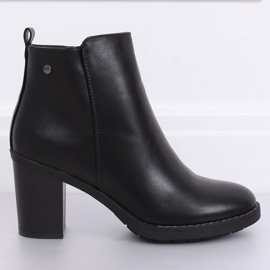 Černé kozačky na vysokém podpatku BM-9077 Black černý 1