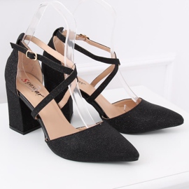 Čerpadla na černém sloupku NC951 Černá 1