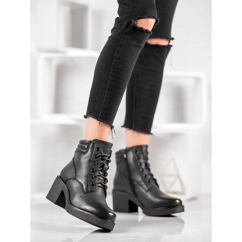 Super Mode Pohodlné kozačky z ekokůže černá 2