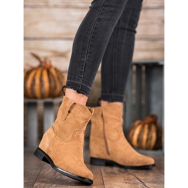 Ideal Shoes Teplé kovbojské boty na klínku hnědý 2