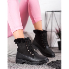 SHELOVET Pohodlné lapače černá 2 SHELOVET Pohodlné lapače černá 2