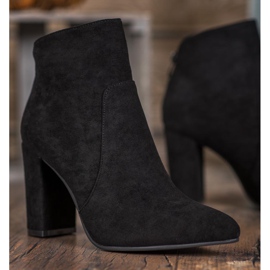 Ideal Shoes Klasické kozačky na sloupek černý 1