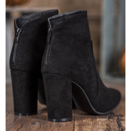Ideal Shoes Klasické kozačky na sloupek černý 2