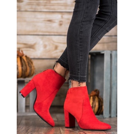 Ideal Shoes Klasické kozačky na sloupek červený 1
