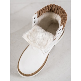 SHELOVET Bílí lovci bílý 1