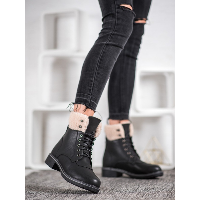 SHELOVET Lovci s ovčí kůží černá 1