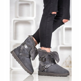 Bona Semiš Mukluki s pruhy šedá 1