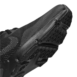 Boty Nike Legend Essential M CD0443-004 černý 1