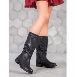 SDS Pohodlné boty s eko kůží černá 1