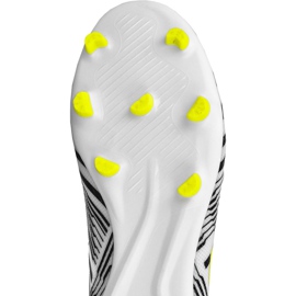 Kopačky Adidas Nemeziz 17.3 Fg M S80599 vícebarevný bílý 1